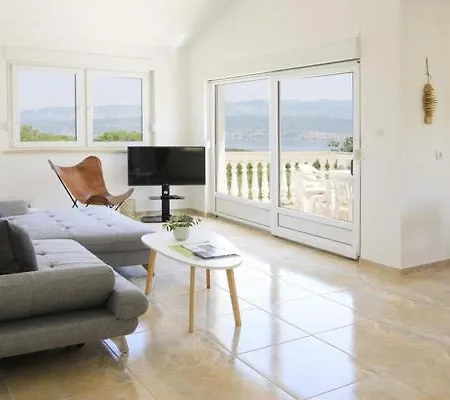 아파트 Seaview Anita With Two Bedrooms And Private Pool Polje (Krk)