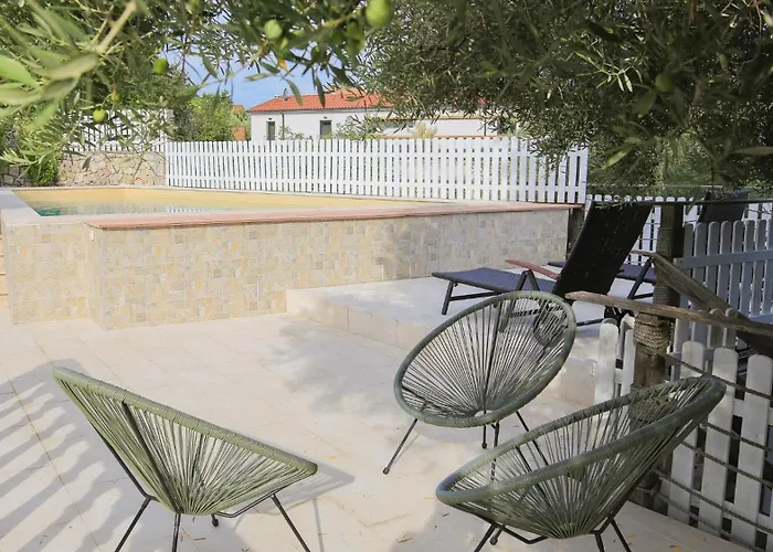 Seaview Anita With Two Bedrooms And Private Pool